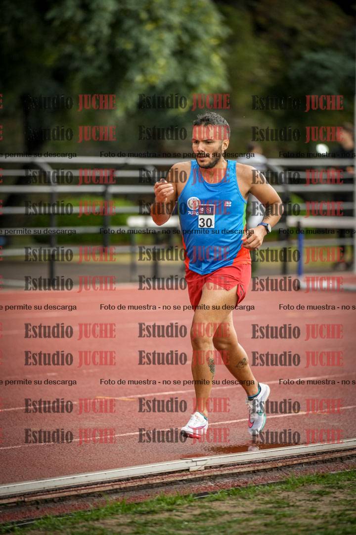 Fotos de los 5000 m de varones - serie 2