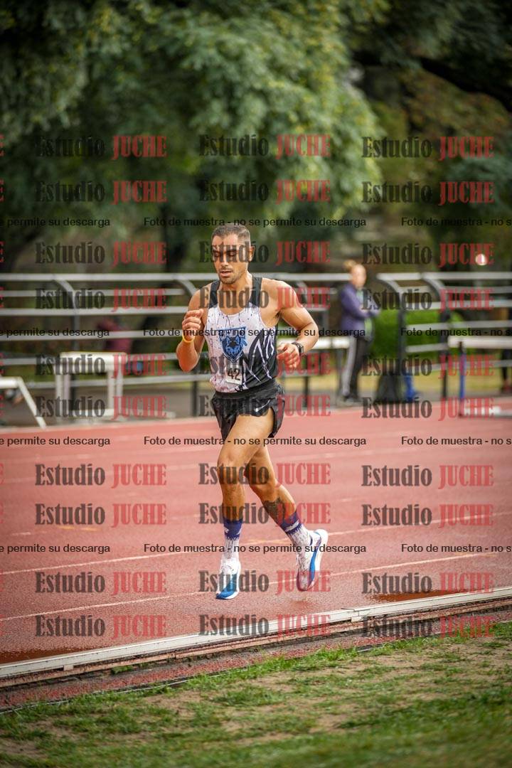 Fotos de los 5000 m de varones - serie 2