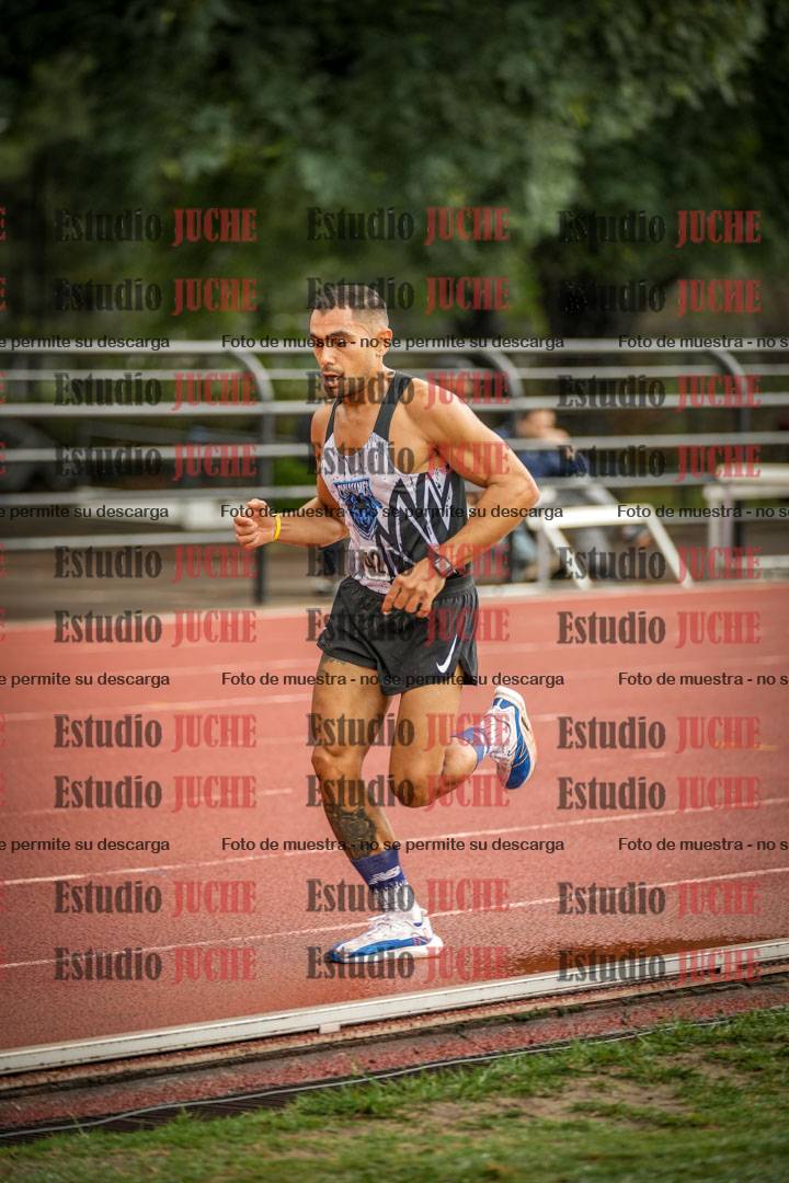Fotos de los 5000 m de varones - serie 2
