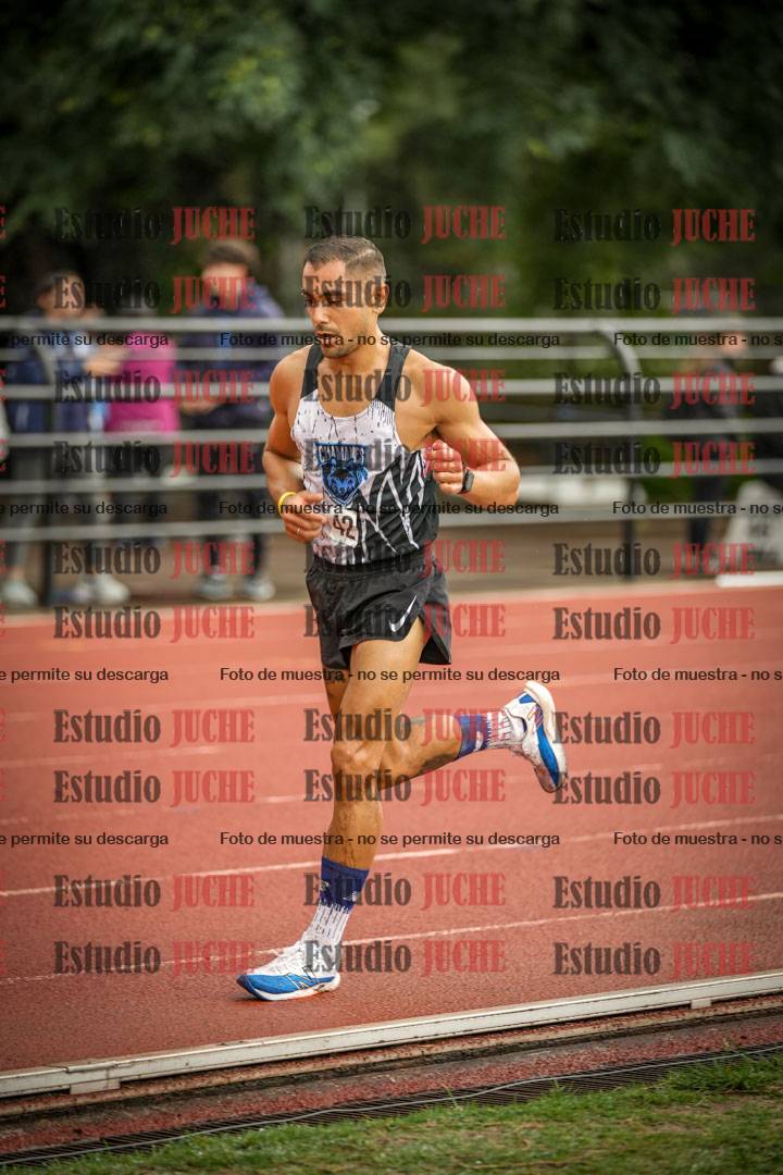 Fotos de los 5000 m de varones - serie 2
