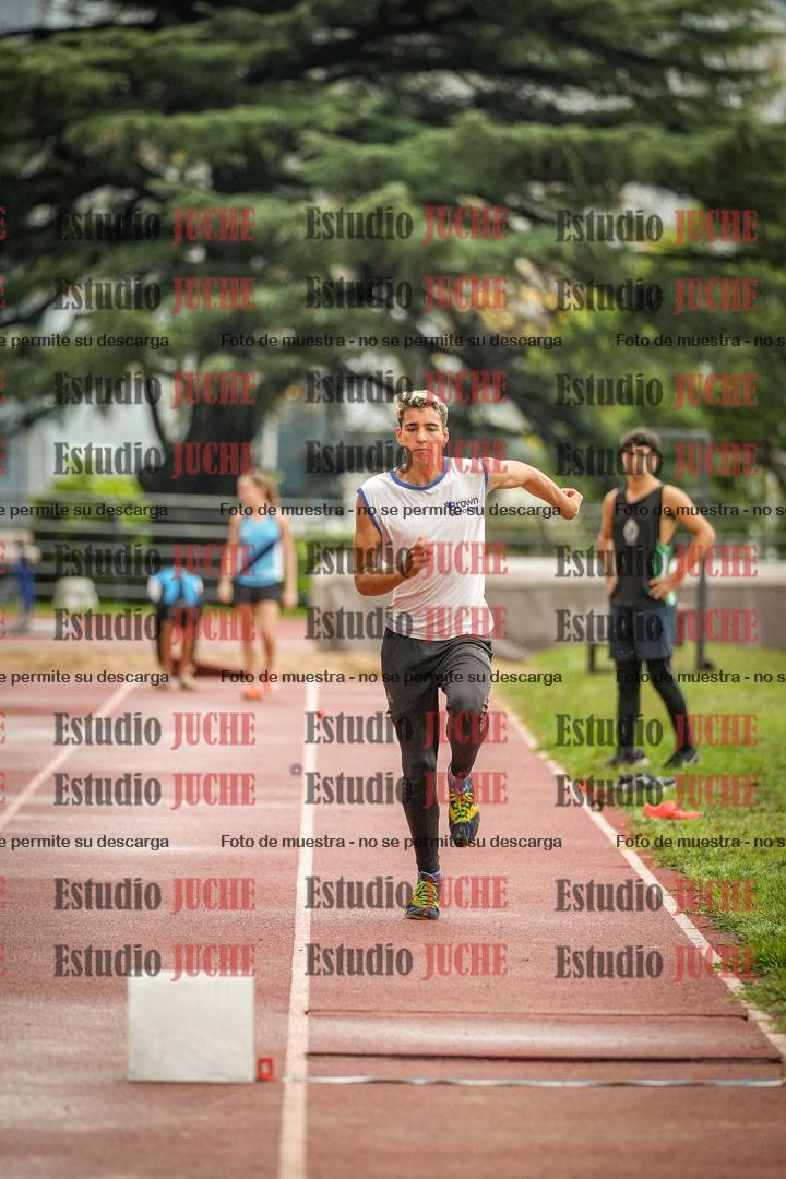 Fotos del salto triple - incluye todas las tandas