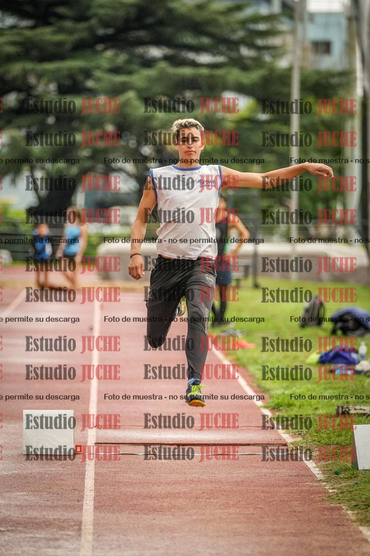 Fotos del salto triple - incluye todas las tandas