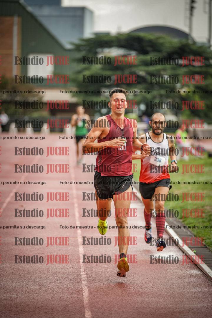 Fotos de los 5000 m de varones - serie 2
