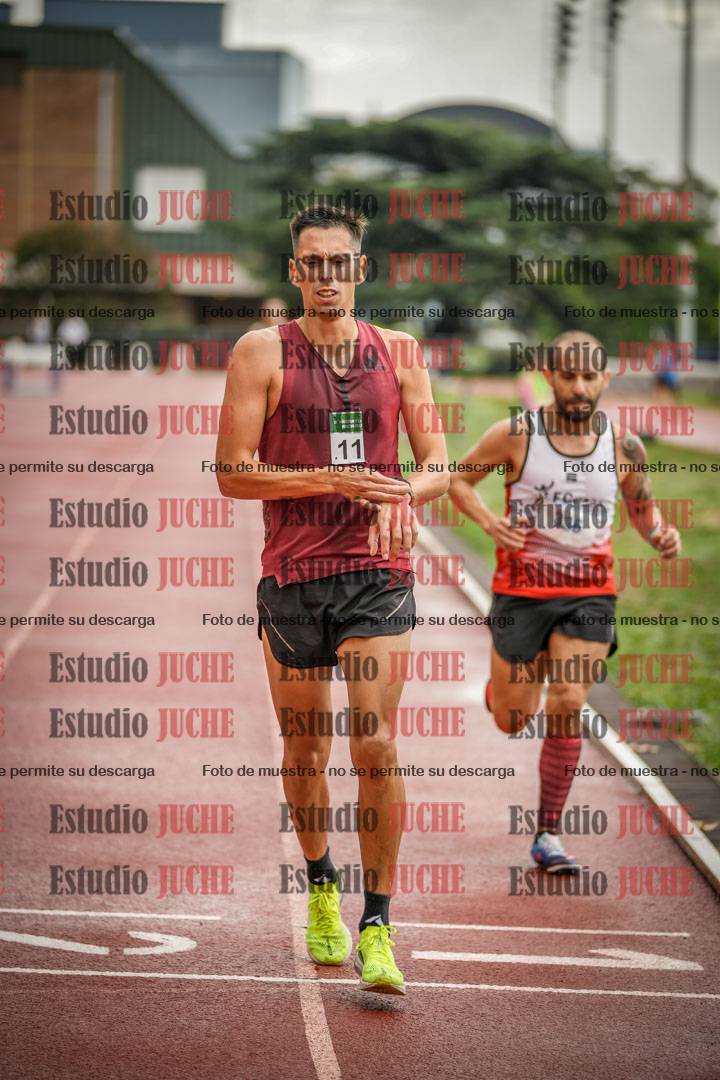 Fotos de los 5000 m de varones - serie 2
