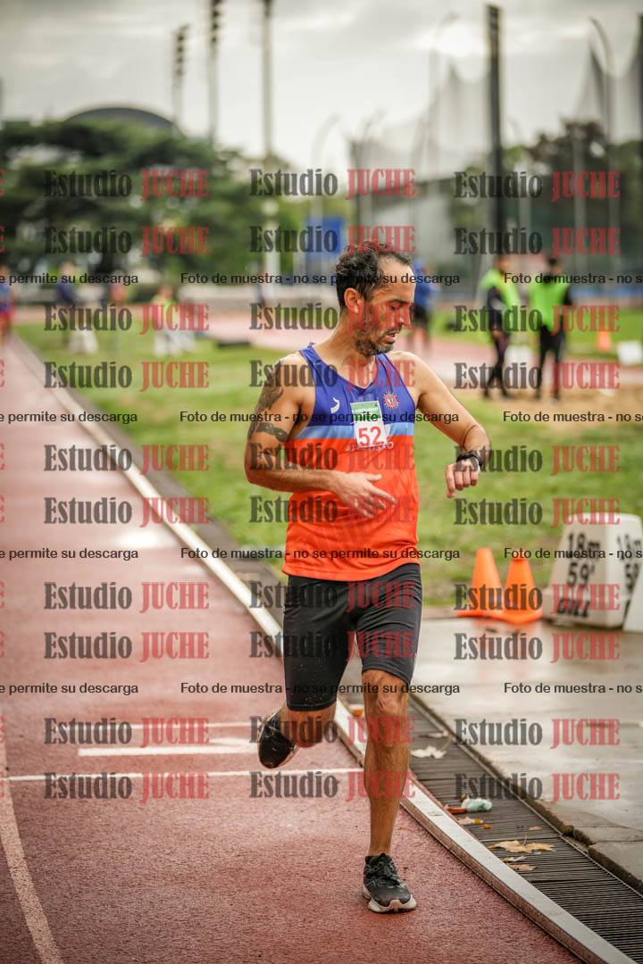 Fotos de los 5000 m de varones - serie 2