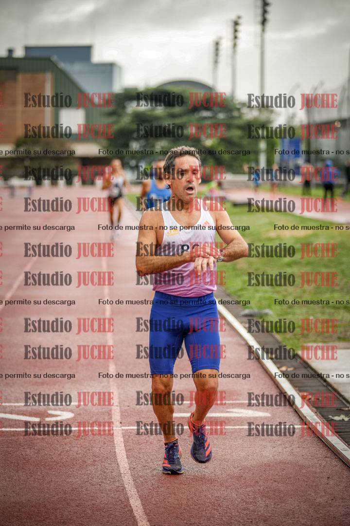 Fotos de los 5000 m de varones - serie 2
