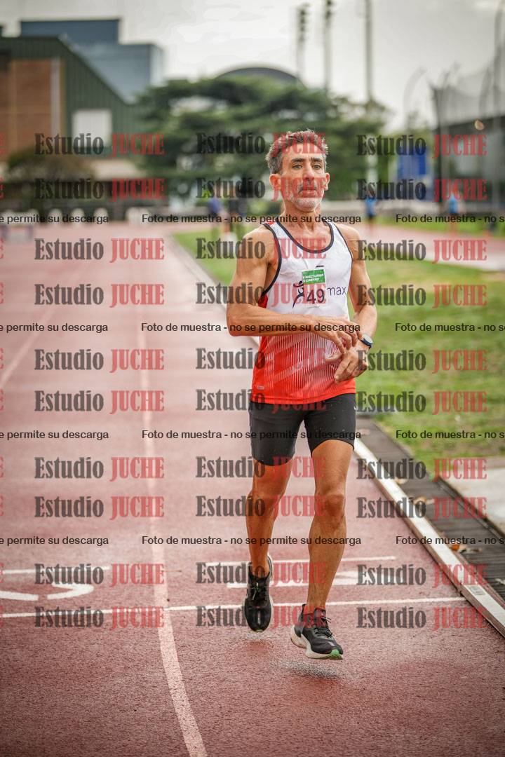 Fotos de los 5000 m de varones - serie 2