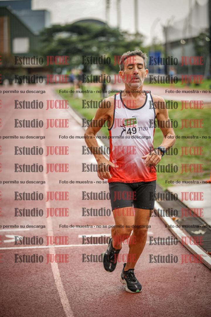 Fotos de los 5000 m de varones - serie 2