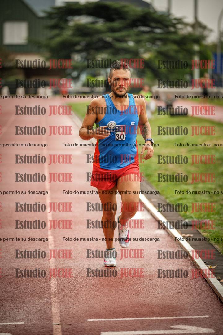 Fotos de los 5000 m de varones - serie 2