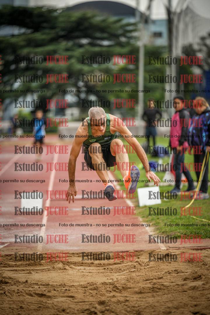 Fotos del salto triple - incluye todas las tandas