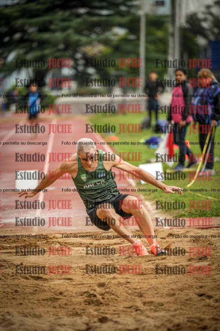 Fotos del salto triple - incluye todas las tandas