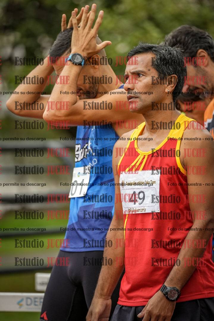 Fotos de los 5000 m de mujeres y varones - serie 3