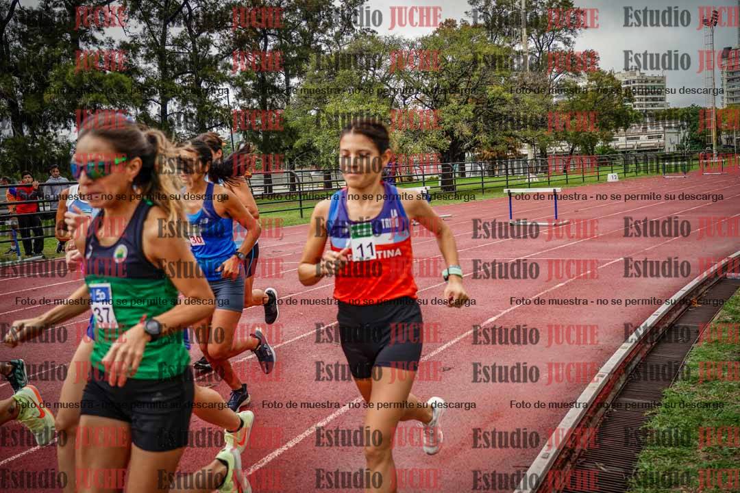 Fotos de los 5000 m de mujeres y varones - serie 3