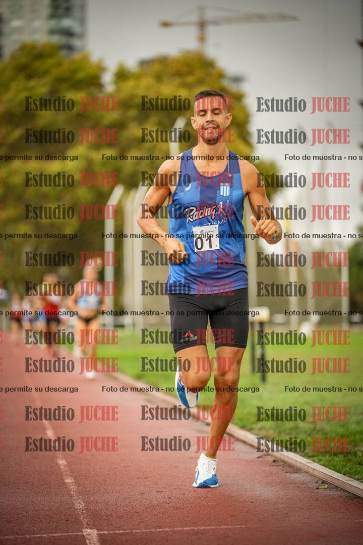 Fotos de los 5000 m de mujeres y varones - serie 3