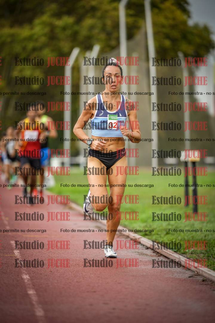 Fotos de los 5000 m de mujeres y varones - serie 3