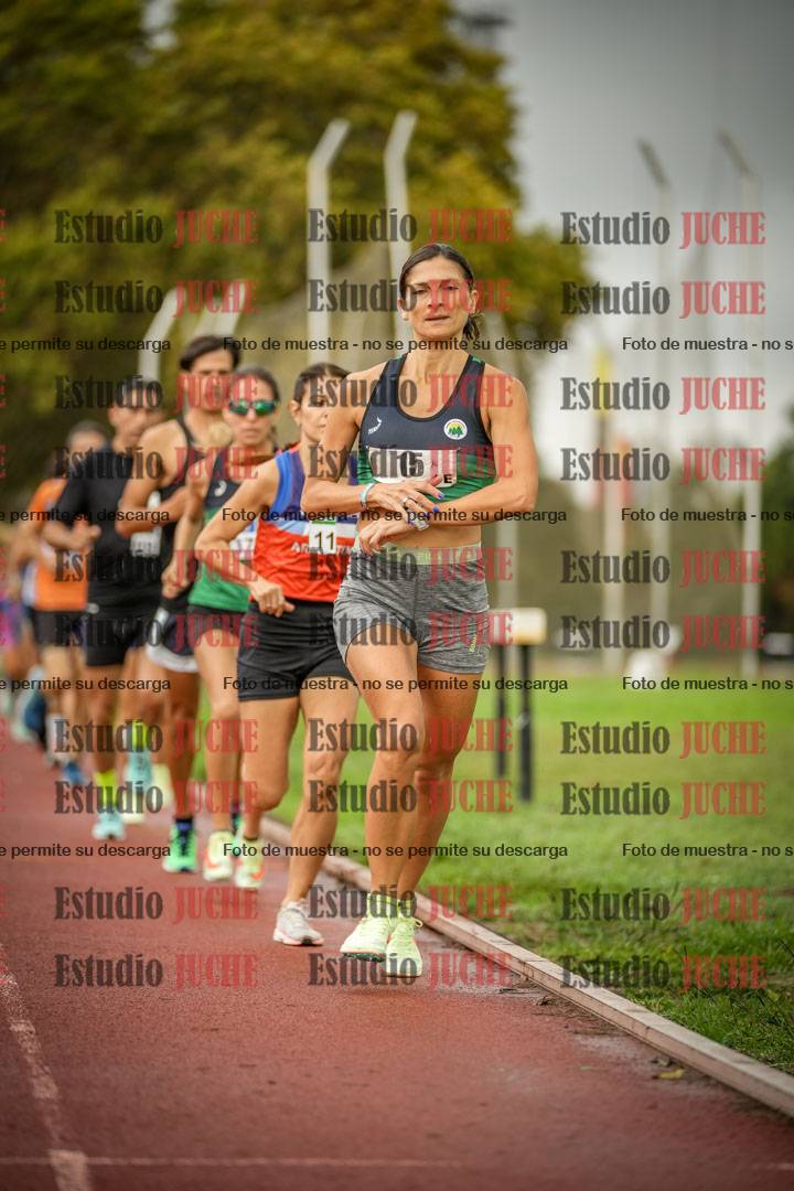 Fotos de los 5000 m de mujeres y varones - serie 3