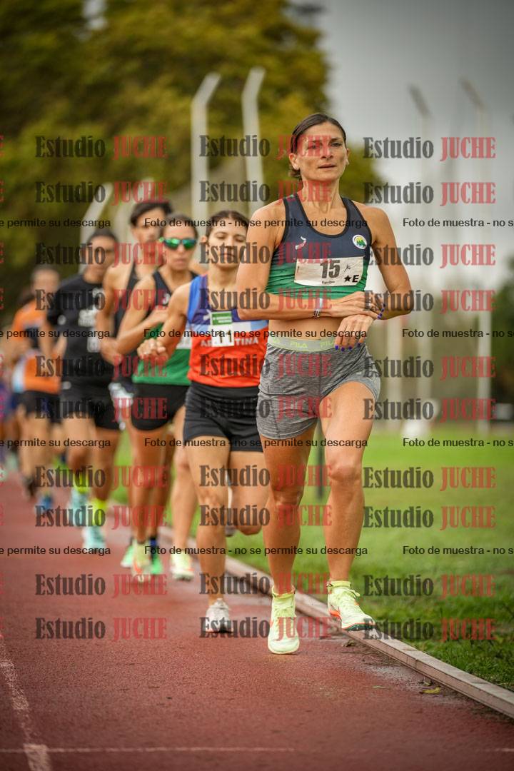 Fotos de los 5000 m de mujeres y varones - serie 3