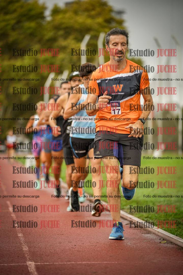 Fotos de los 5000 m de mujeres y varones - serie 3