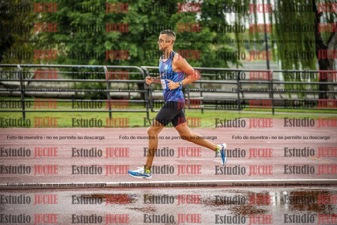 Fotos de los 5000 m de mujeres y varones - serie 3