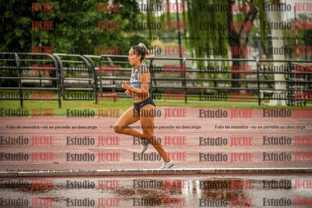 Fotos de los 5000 m de mujeres y varones - serie 3
