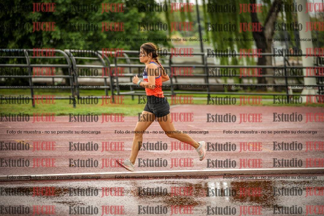 Fotos de los 5000 m de mujeres y varones - serie 3