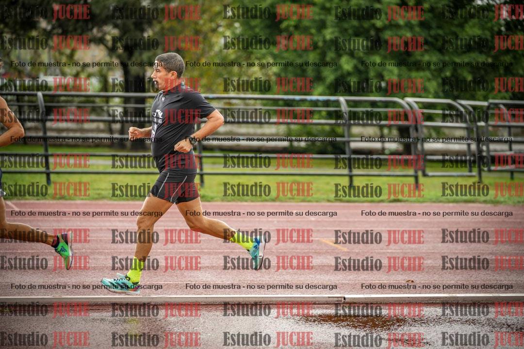 Fotos de los 5000 m de mujeres y varones - serie 3