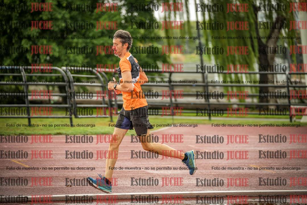 Fotos de los 5000 m de mujeres y varones - serie 3