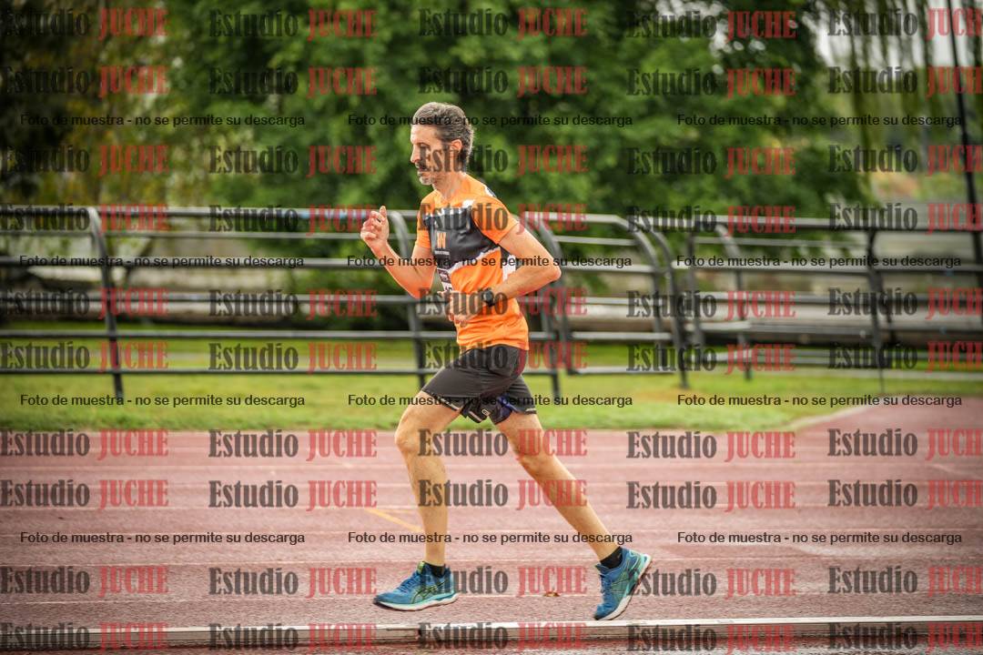 Fotos de los 5000 m de mujeres y varones - serie 3
