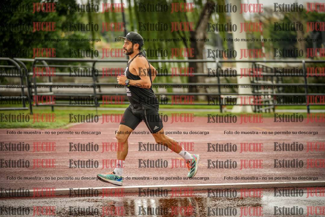 Fotos de los 5000 m de mujeres y varones - serie 3