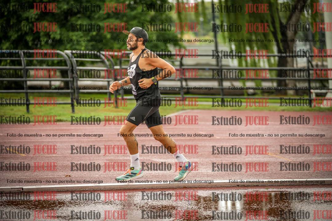 Fotos de los 5000 m de mujeres y varones - serie 3