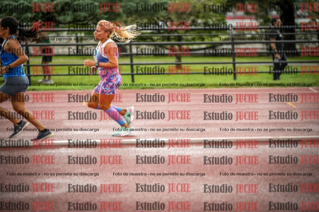 Fotos de los 5000 m de mujeres y varones - serie 3