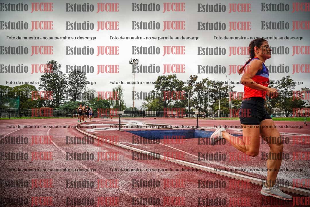 Fotos de los 5000 m de mujeres y varones - serie 3