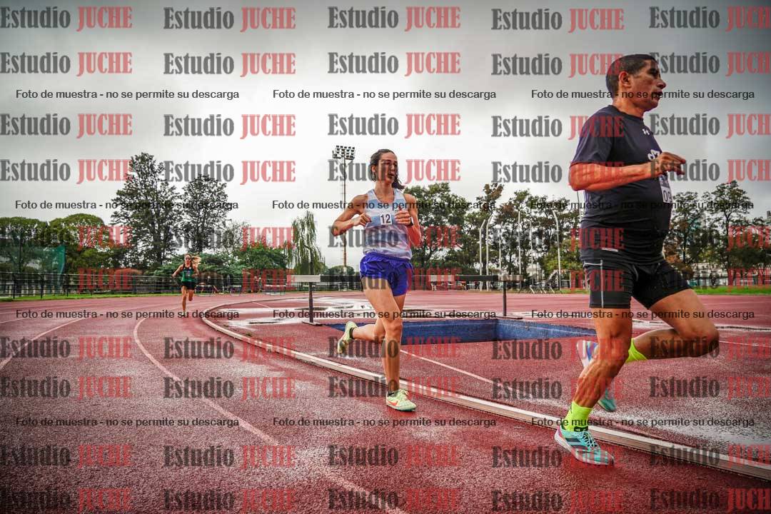 Fotos de los 5000 m de mujeres y varones - serie 3