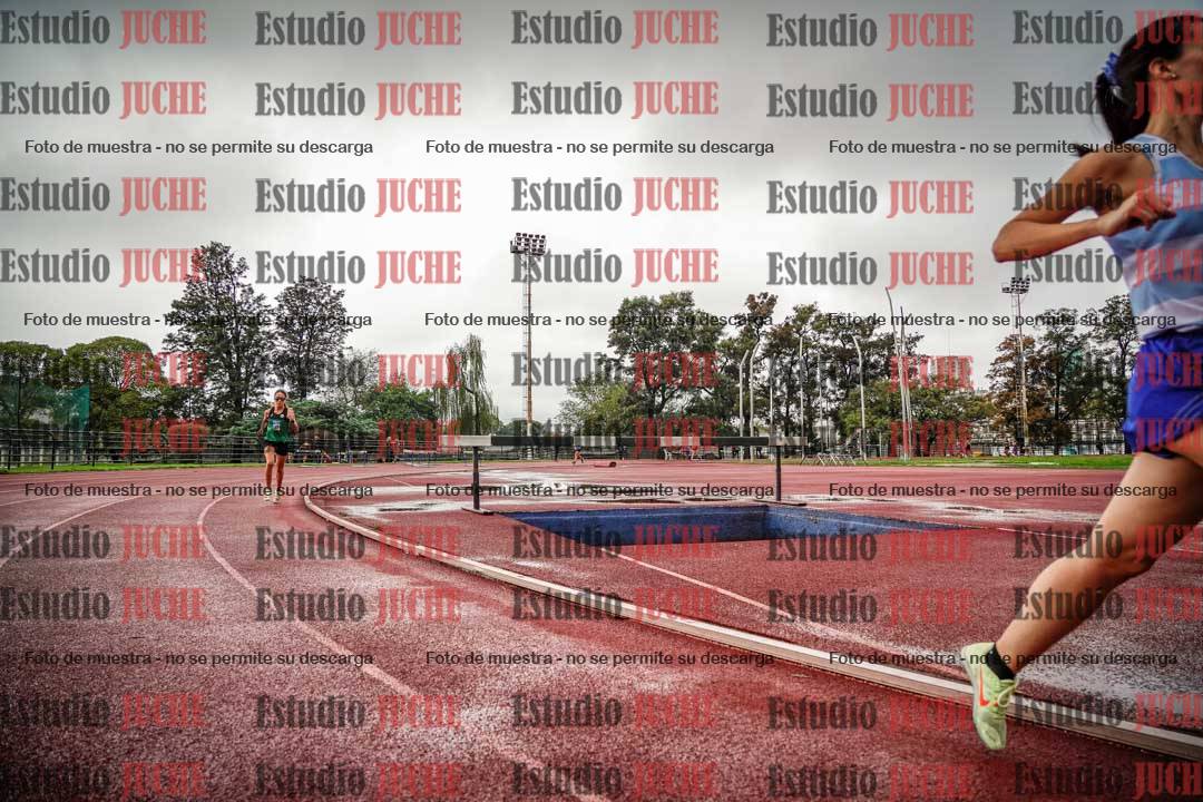 Fotos de los 5000 m de mujeres y varones - serie 3