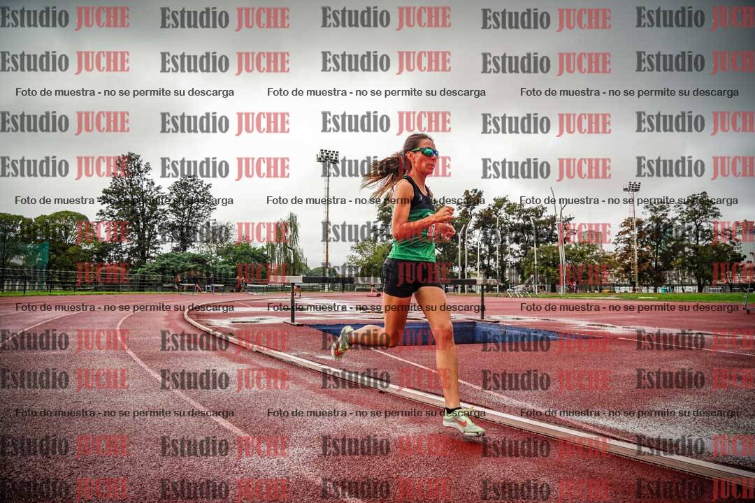 Fotos de los 5000 m de mujeres y varones - serie 3