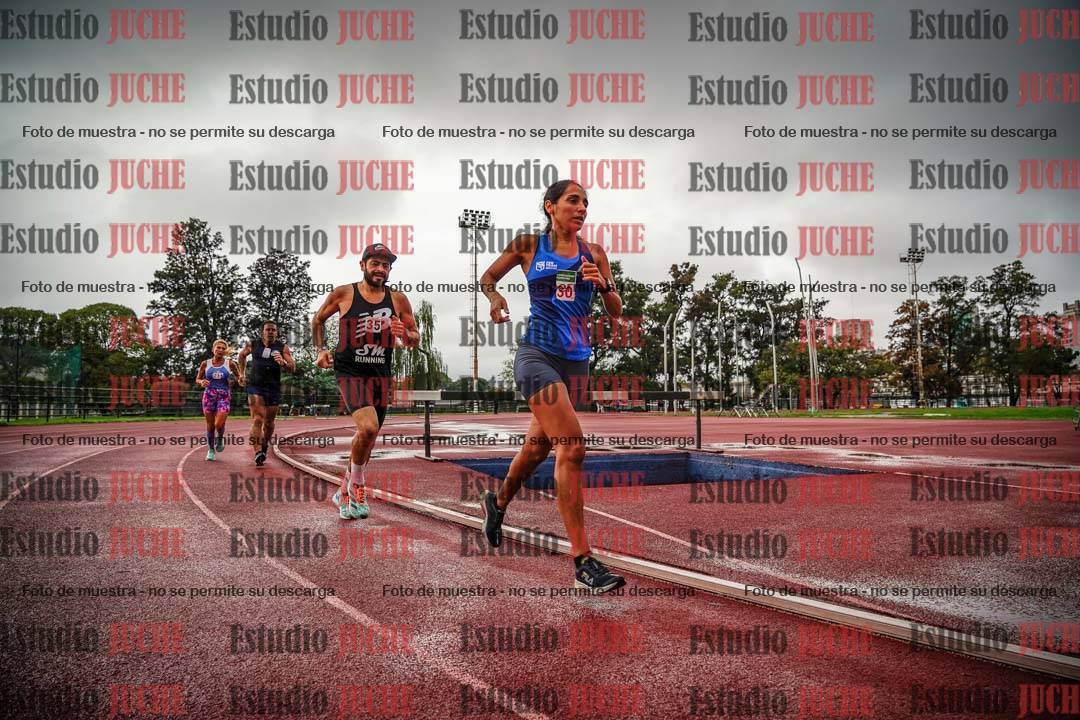 Fotos de los 5000 m de mujeres y varones - serie 3