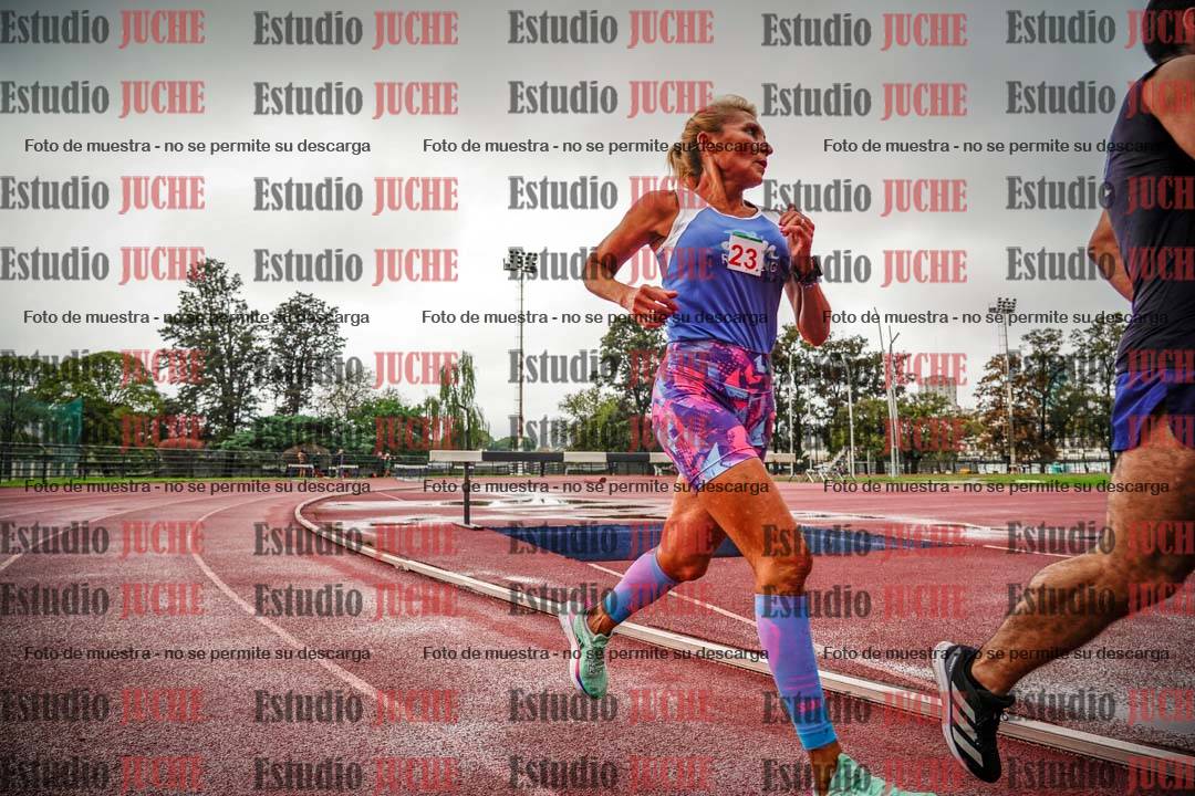 Fotos de los 5000 m de mujeres y varones - serie 3