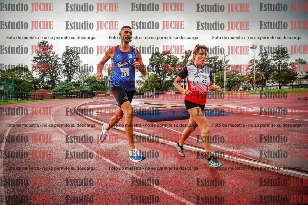 Fotos de los 5000 m de mujeres y varones - serie 3