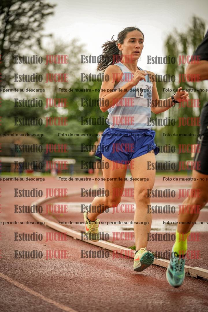Fotos de los 5000 m de mujeres y varones - serie 3