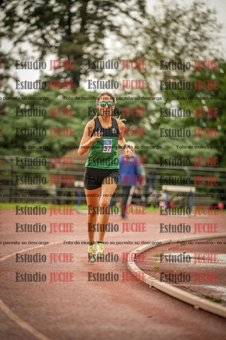 Fotos de los 5000 m de mujeres y varones - serie 3
