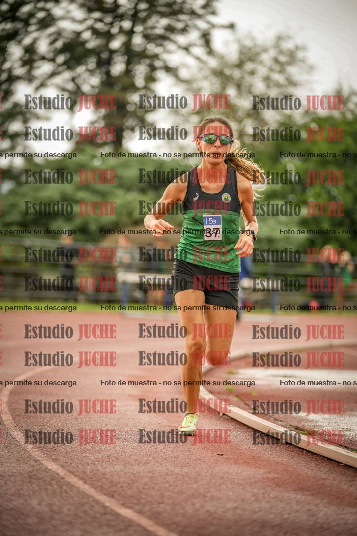 Fotos de los 5000 m de mujeres y varones - serie 3