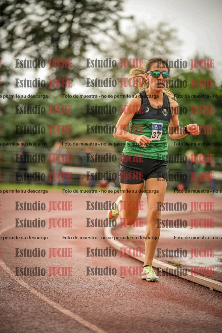 Fotos de los 5000 m de mujeres y varones - serie 3