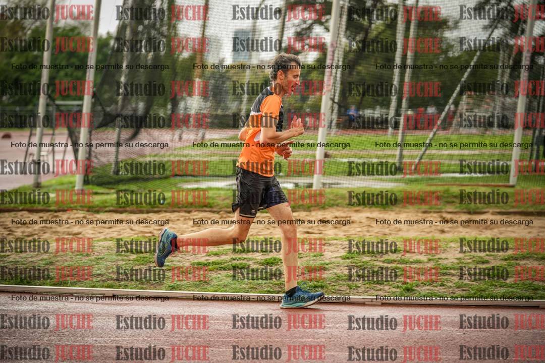 Fotos de los 5000 m de mujeres y varones - serie 3