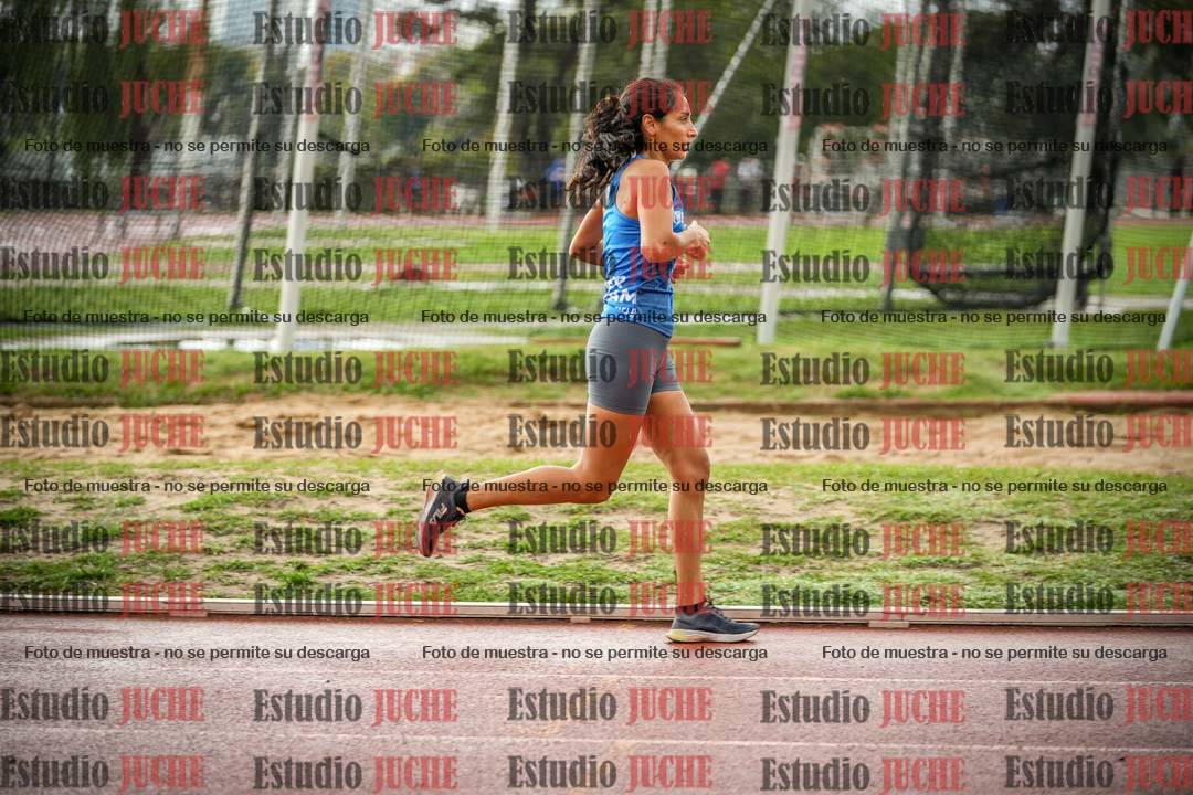 Fotos de los 5000 m de mujeres y varones - serie 3