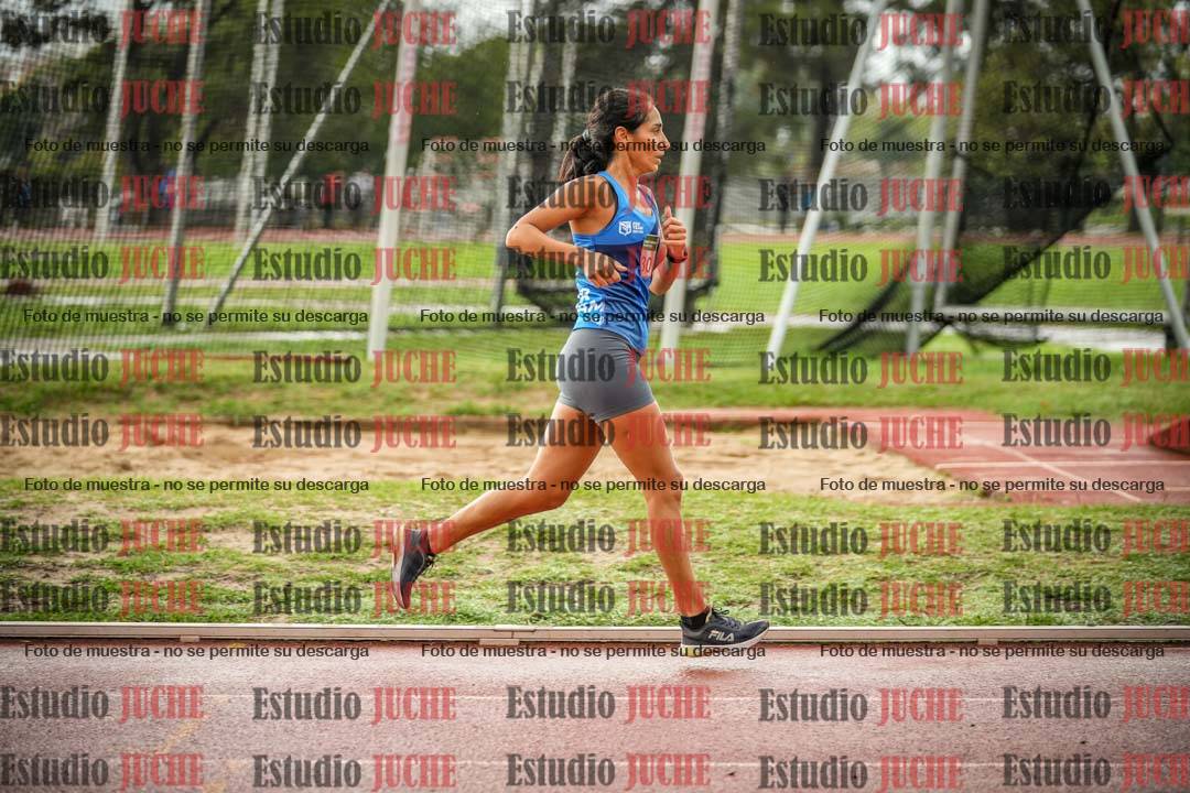 Fotos de los 5000 m de mujeres y varones - serie 3