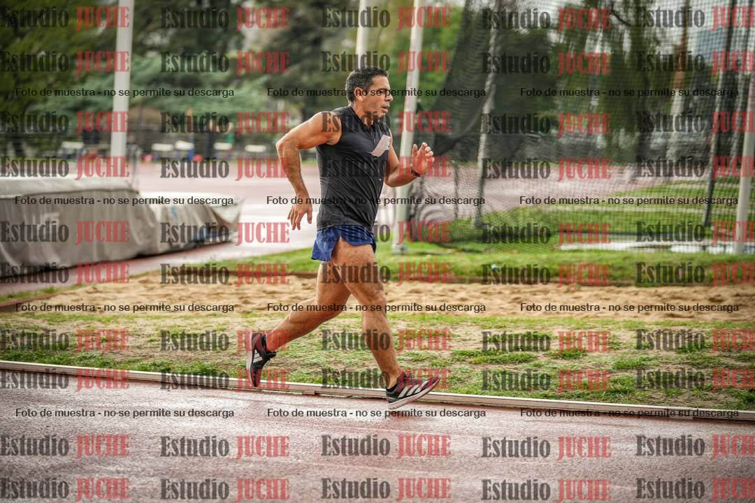 Fotos de los 5000 m de mujeres y varones - serie 3