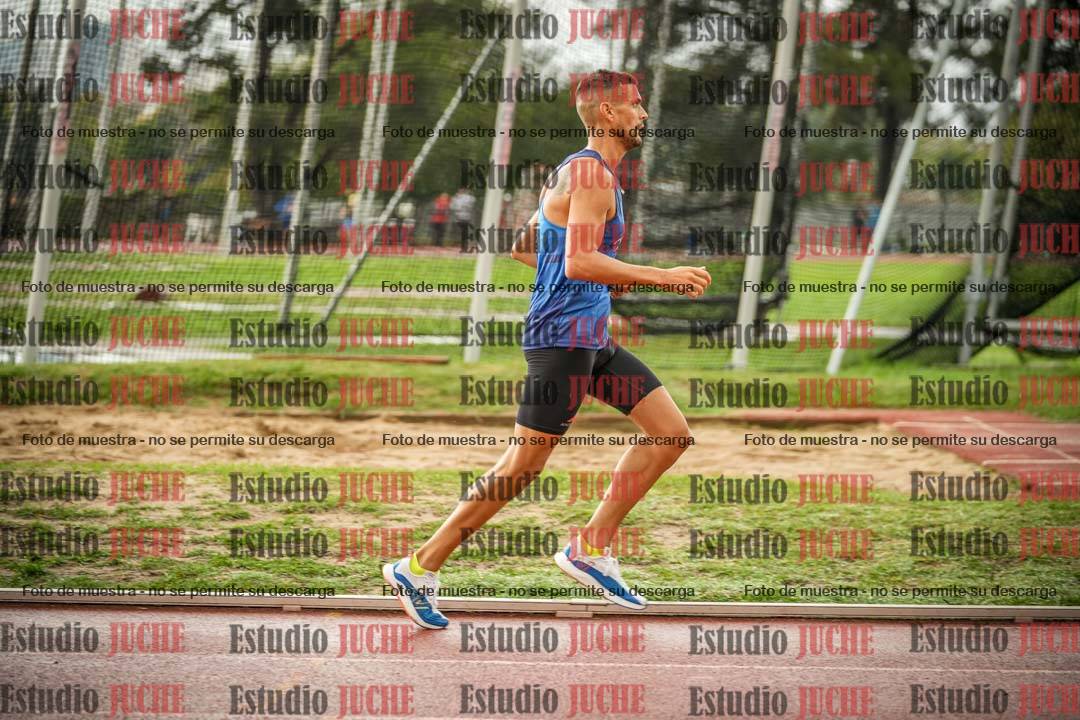 Fotos de los 5000 m de mujeres y varones - serie 3