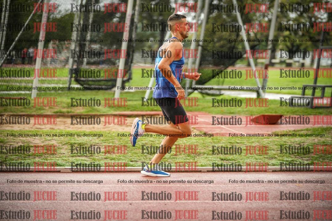 Fotos de los 5000 m de mujeres y varones - serie 3