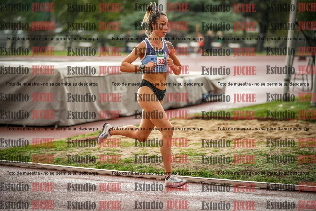 Fotos de los 5000 m de mujeres y varones - serie 3