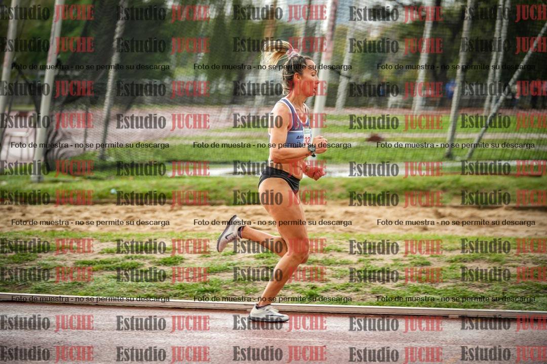 Fotos de los 5000 m de mujeres y varones - serie 3